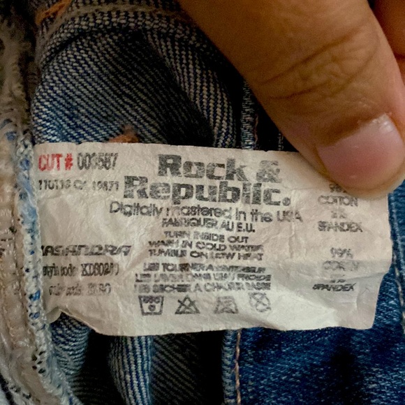 Rock and Republic Flared Jeans - Picture 10 of 12